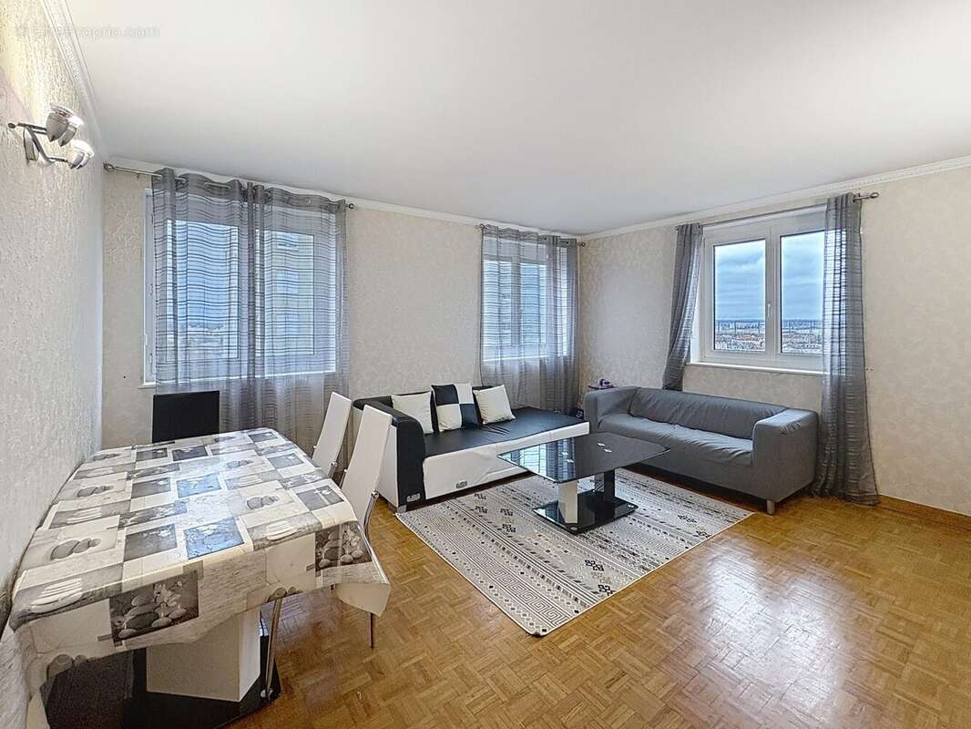 Appartement à CHEVILLY-LARUE