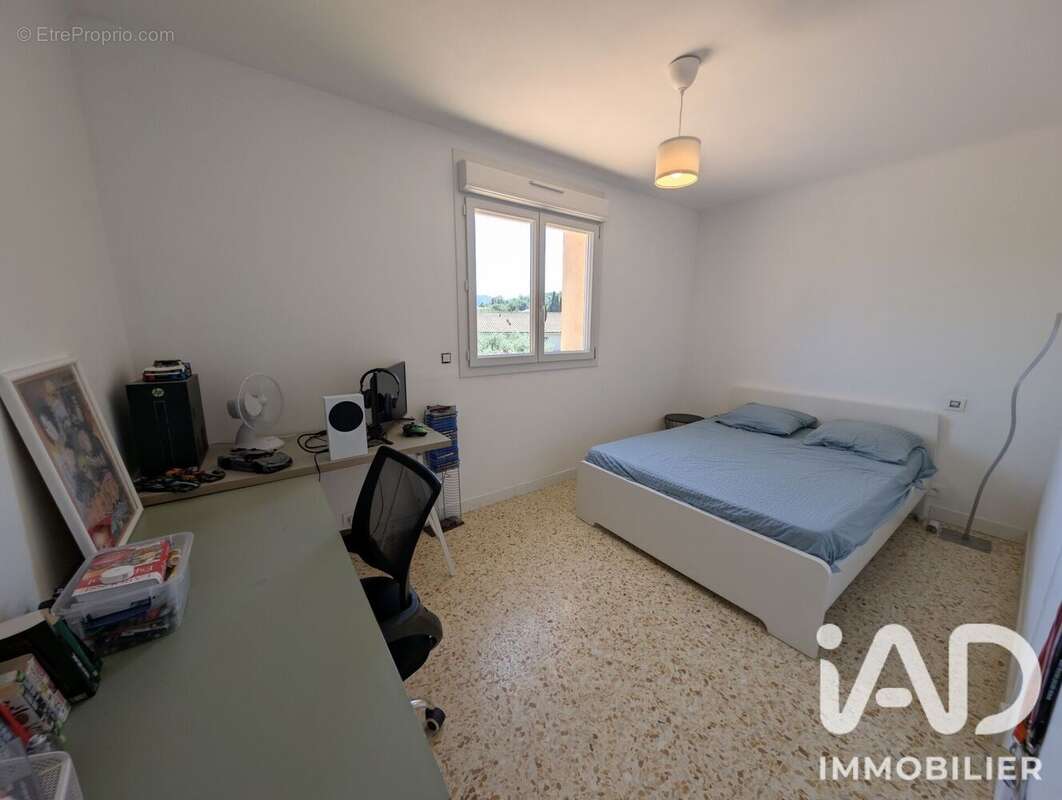 Maison 96 m² à Cogolin  - photo 8