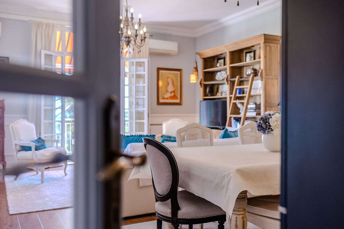 Appartement à HYERES