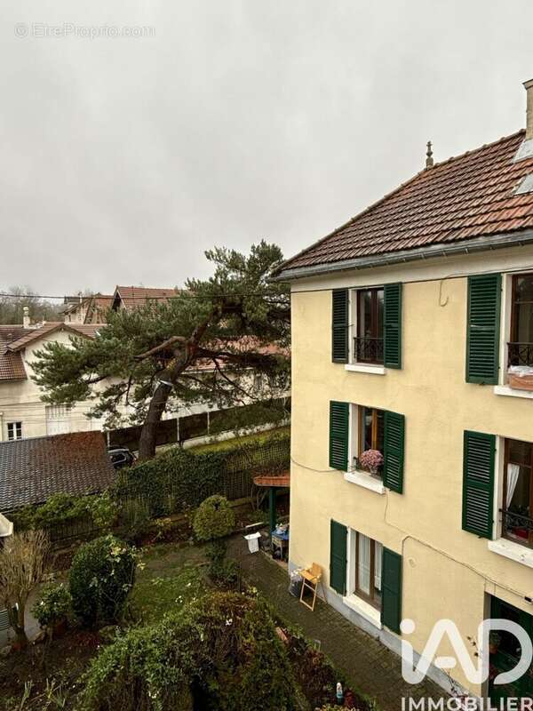 Photo 2 - Appartement à GARCHES