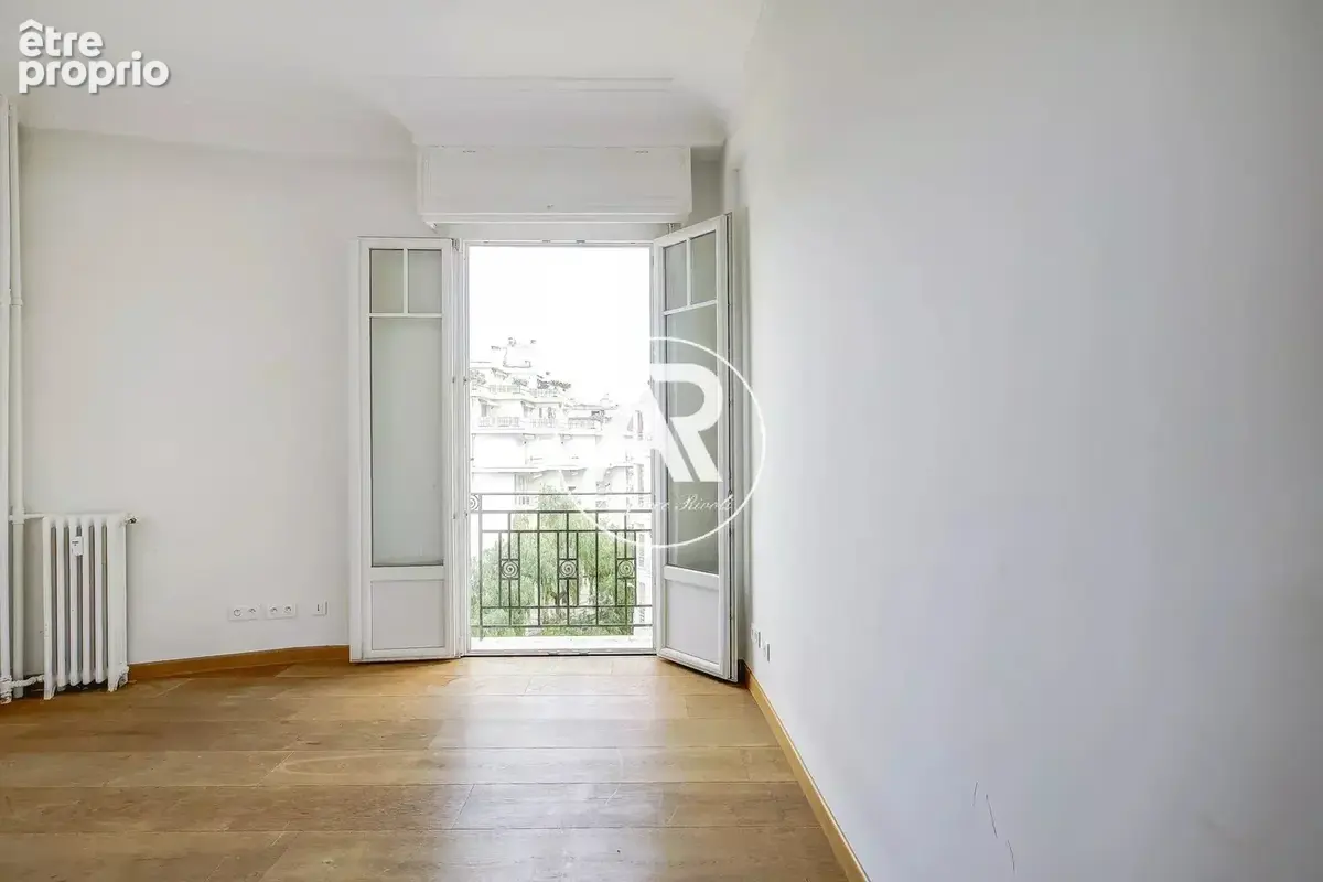 Nice carre d'or // 3 pieces // 97m² - photo 30