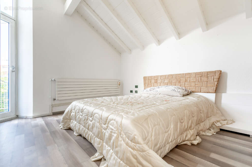 Maison Saint Julien En Genevois 6 pièce(s) 160 m2 - photo 12