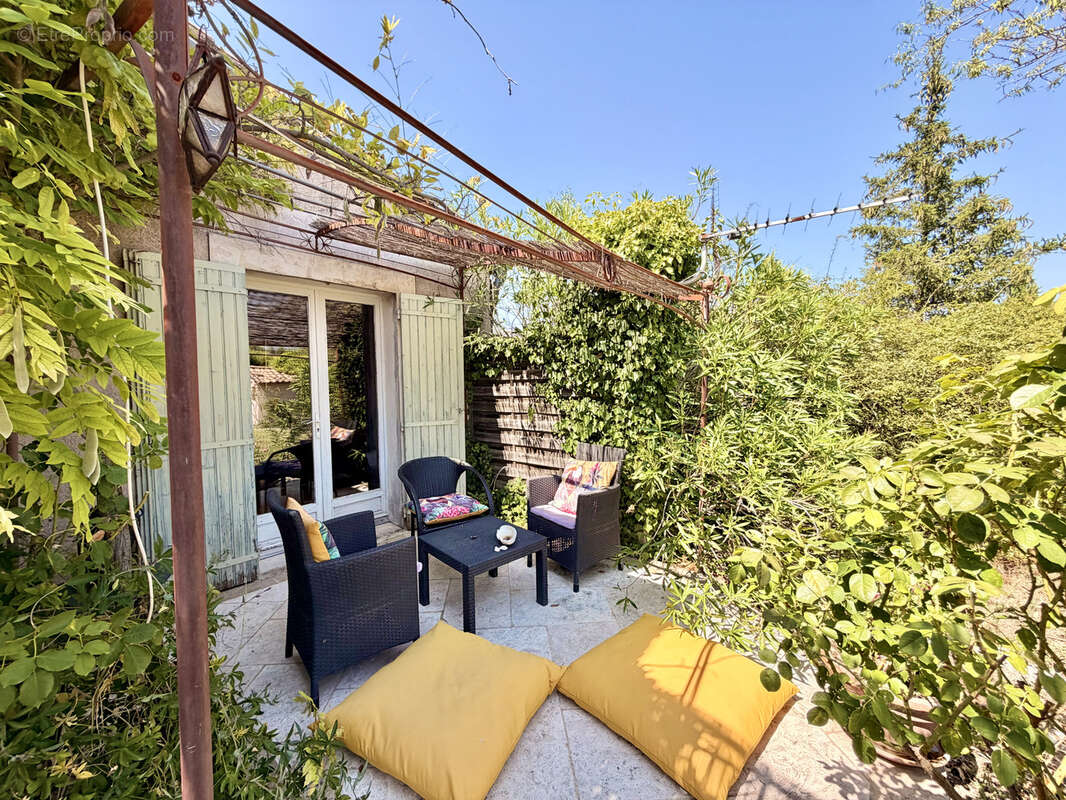 A 5 min de vaison - villa de plain pied avec jardin et piscine - photo 9