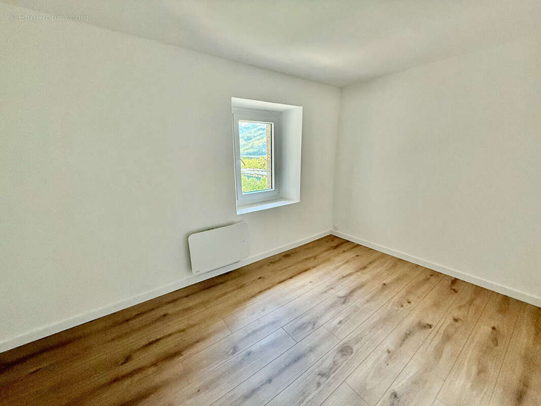 Appartement à LATHUILE