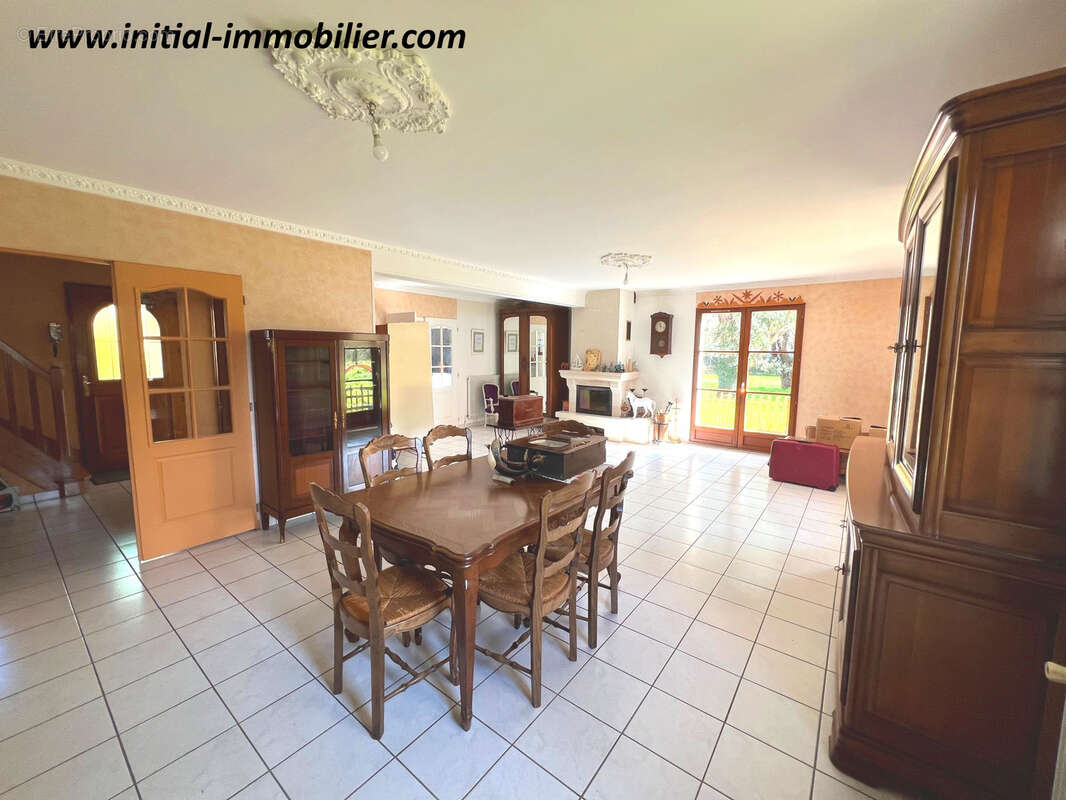 Maison à SAINT-CYR-SUR-LOIRE