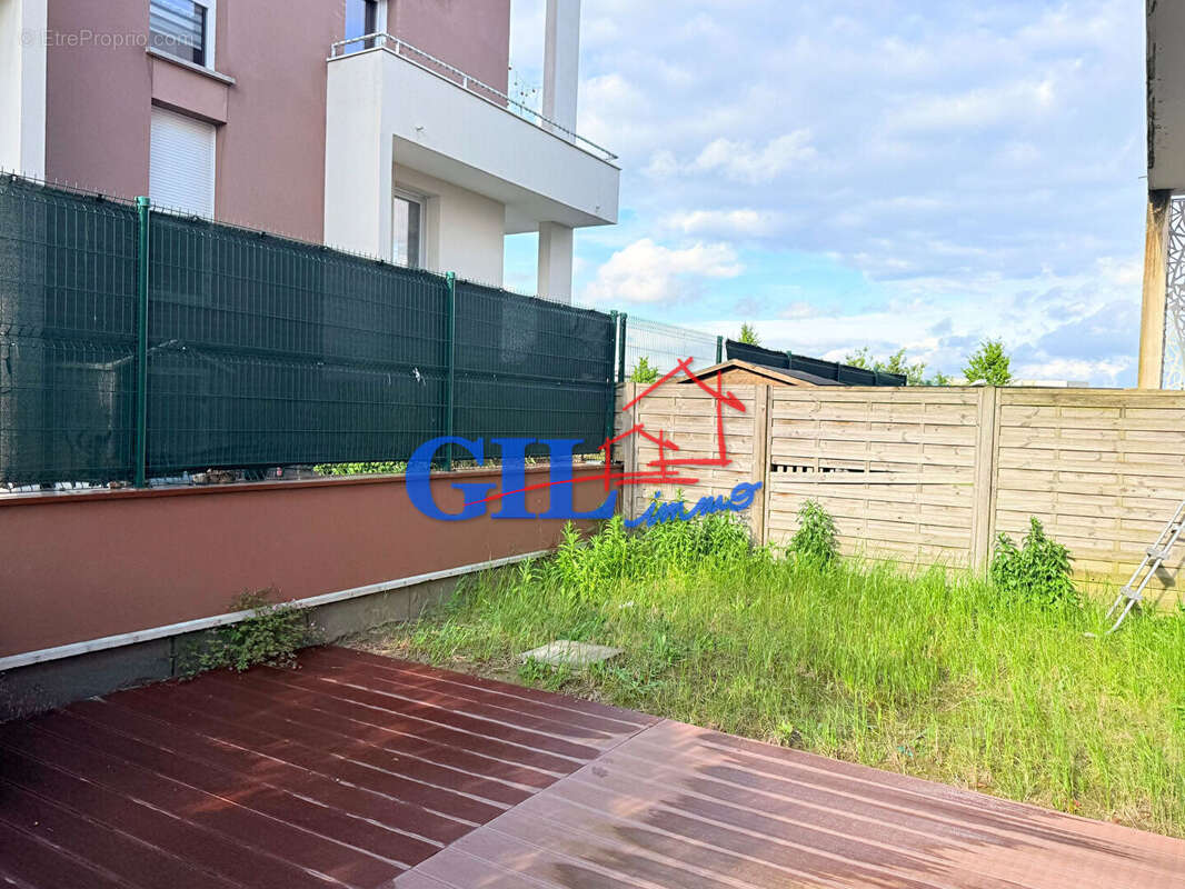 Appartement à MOISSY-CRAMAYEL