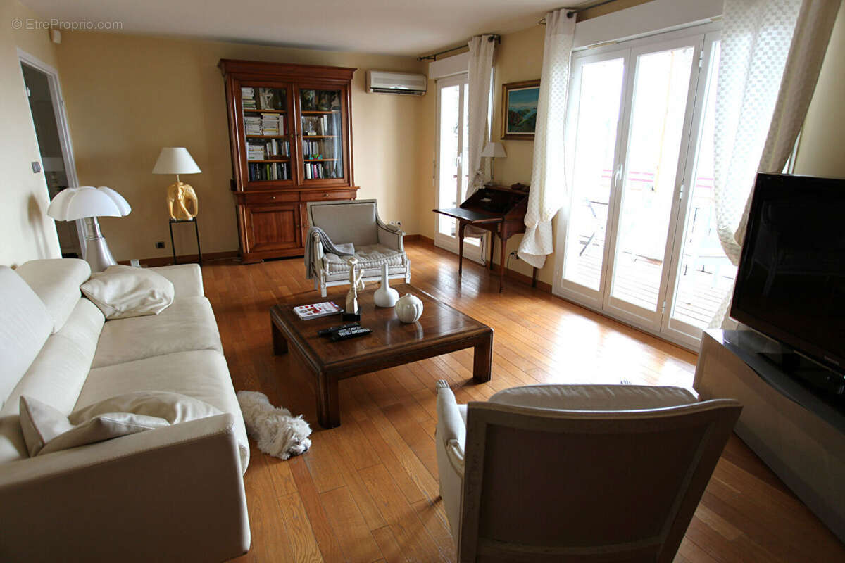 Bastia résidence "Forum du Fango" très beau T4 de 100 m²  + terrasse + cave - photo 6