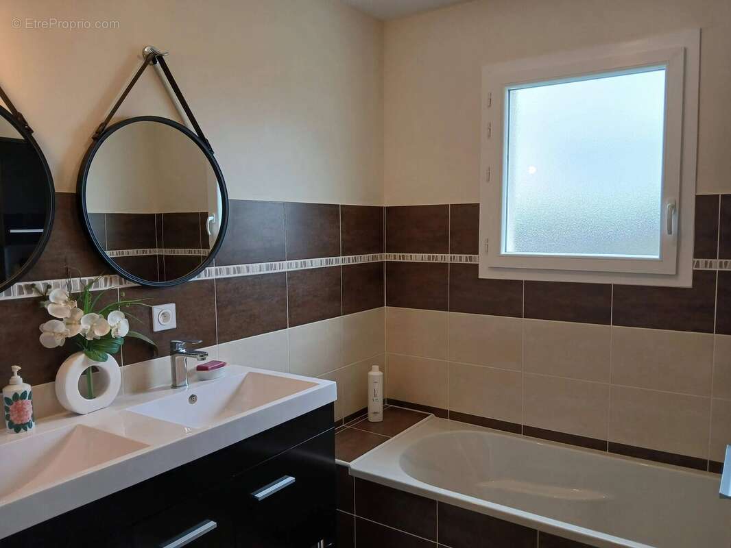 Maison à SAINT-PAUL-LIZONNE