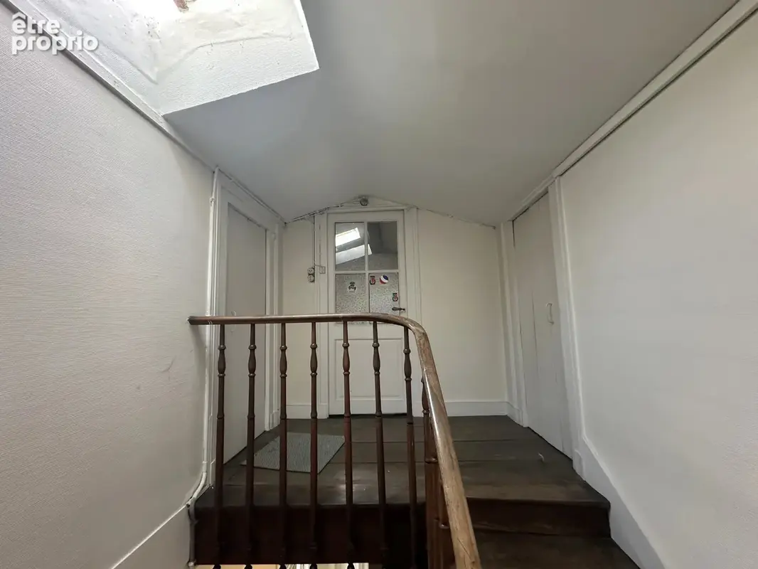 Maison en pierre 100 m² – Beaux volumes – Jardin – DPE D - photo 9
