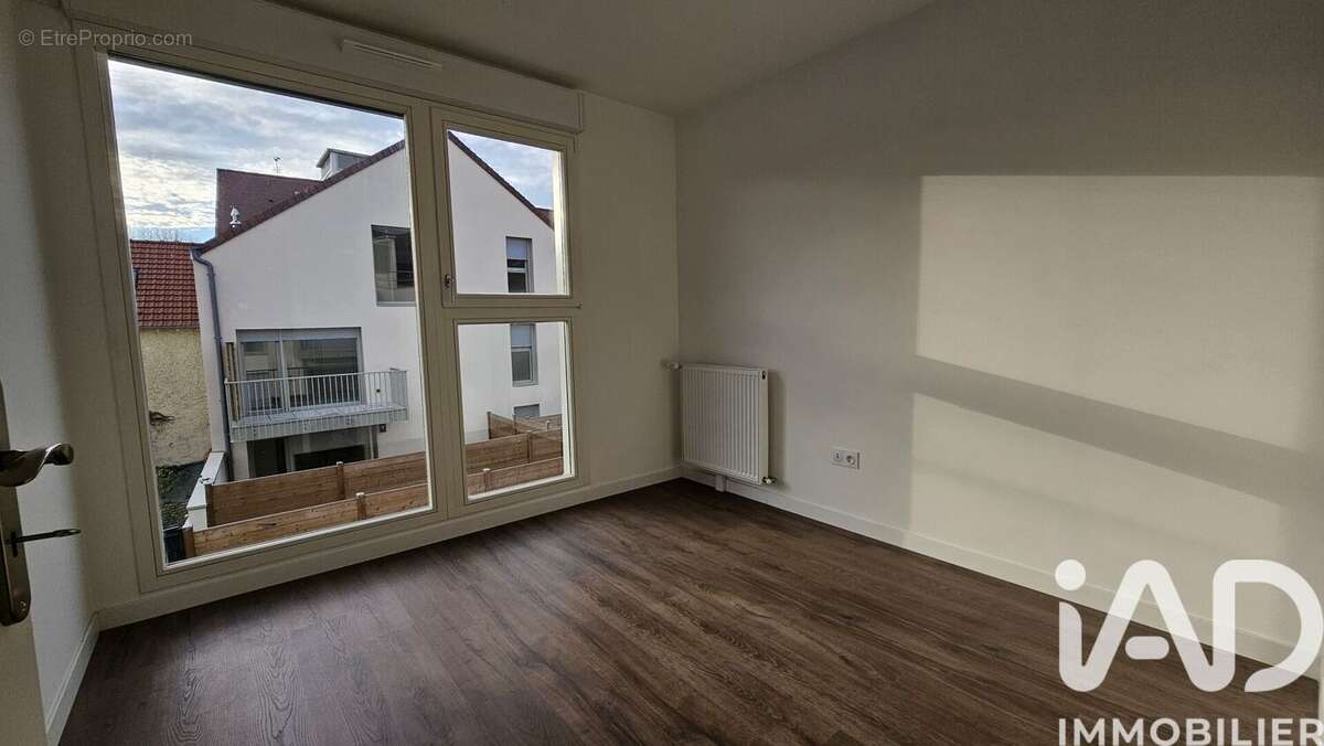 Photo 7 - Appartement à MORAINVILLIERS