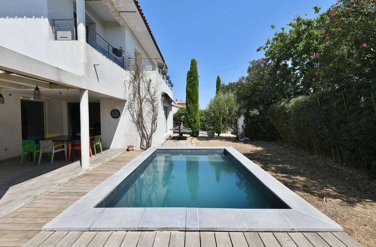 Belle villa contemporaine avec bassin à Bouillargeus en périphérie de Nîmes - photo 5