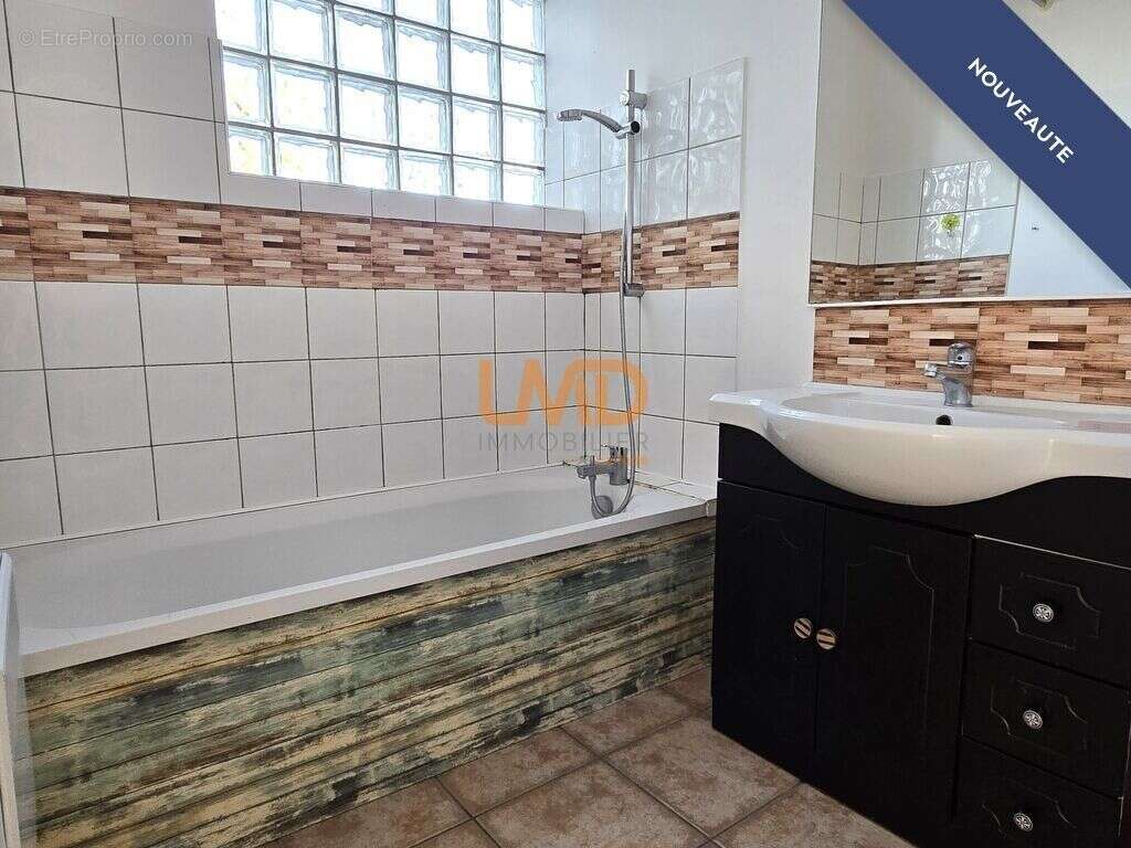 Maison à SAINT-SATURNIN-LES-AVIGNON