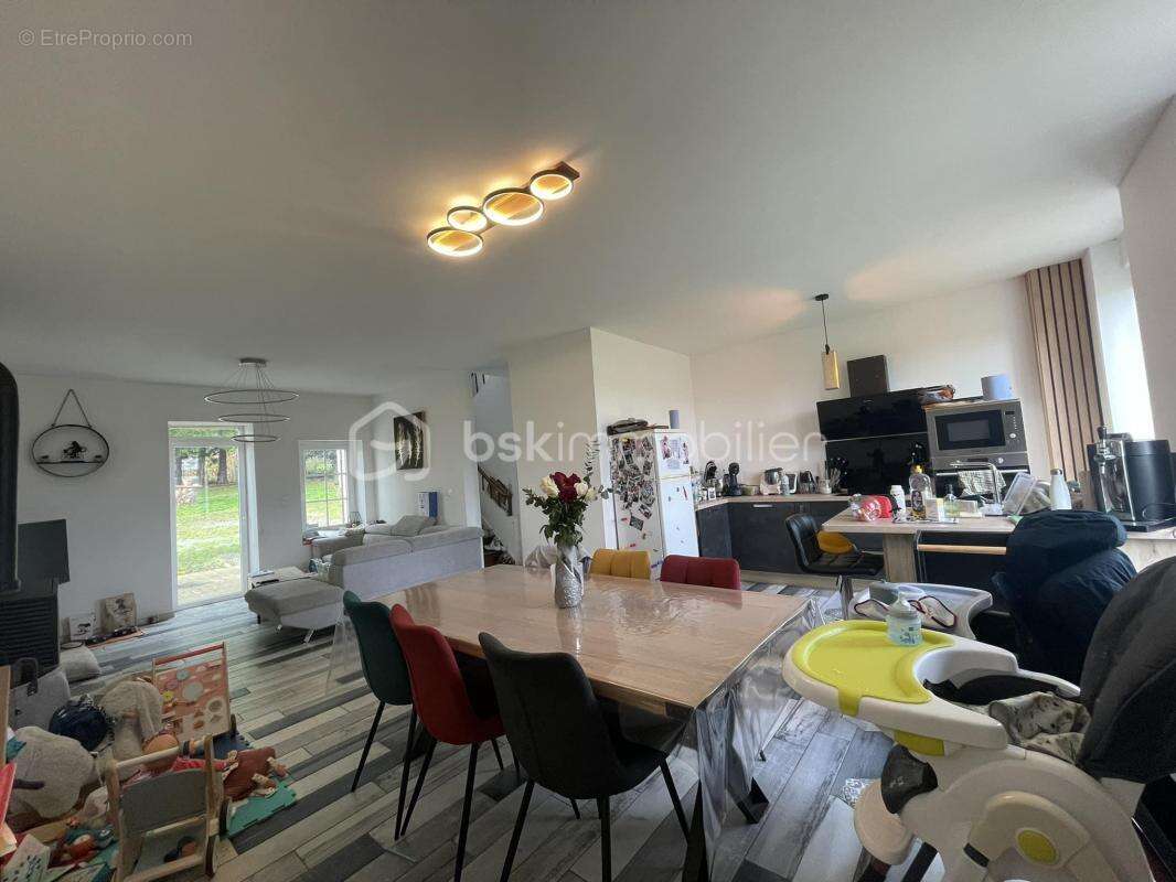 Maison à PRE-EN-PAIL