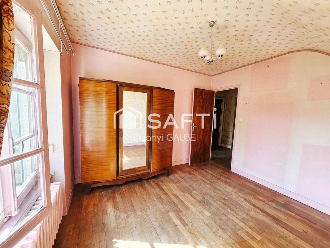 Maison 100 m² à Barenton  - photo 7