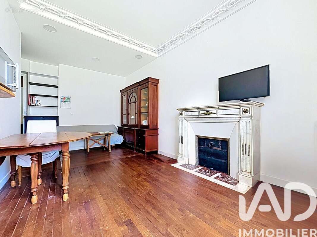Photo 2 - Appartement à CLICHY