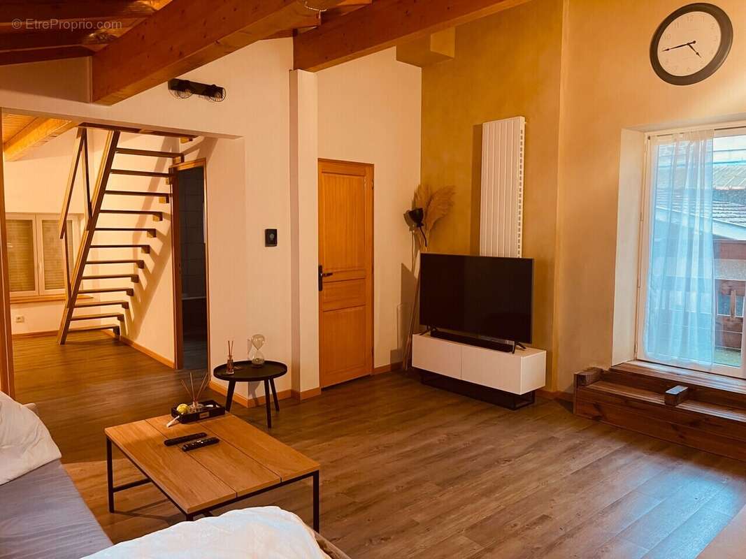 Maison à SAINT-DONAT-SUR-L&#039;HERBASSE