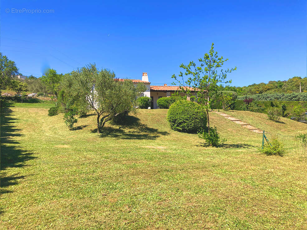 Maison à MONTELIMAR