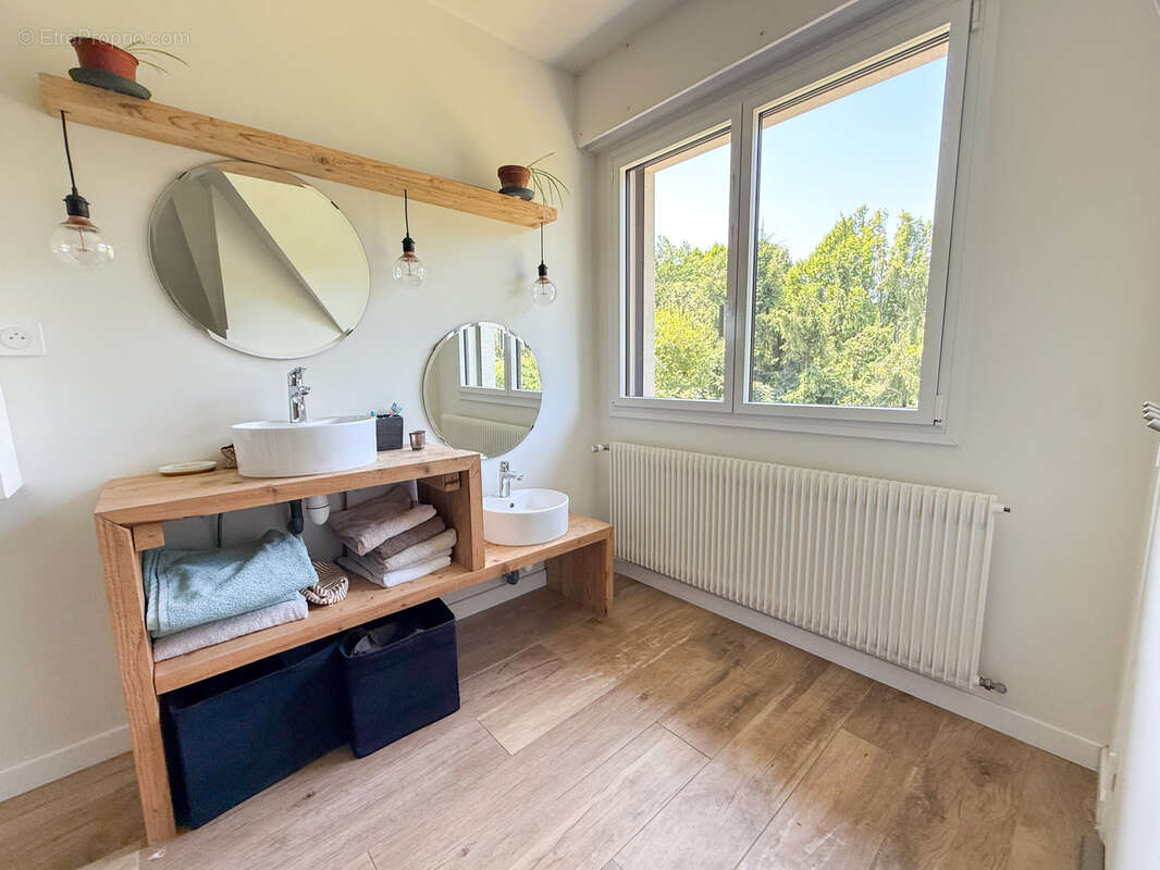 Maison à LA CHAPELLE-SUR-ERDRE