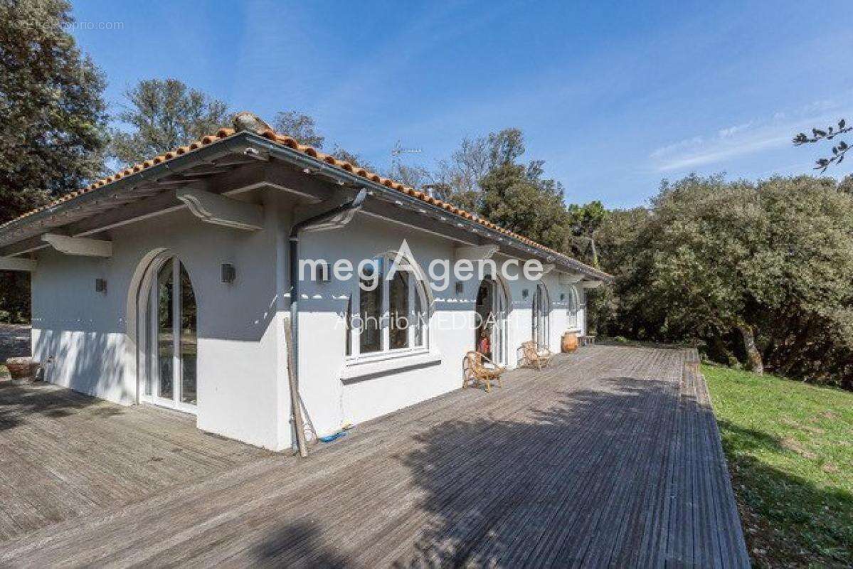 Maison à SAINT-GEORGES-DE-DIDONNE