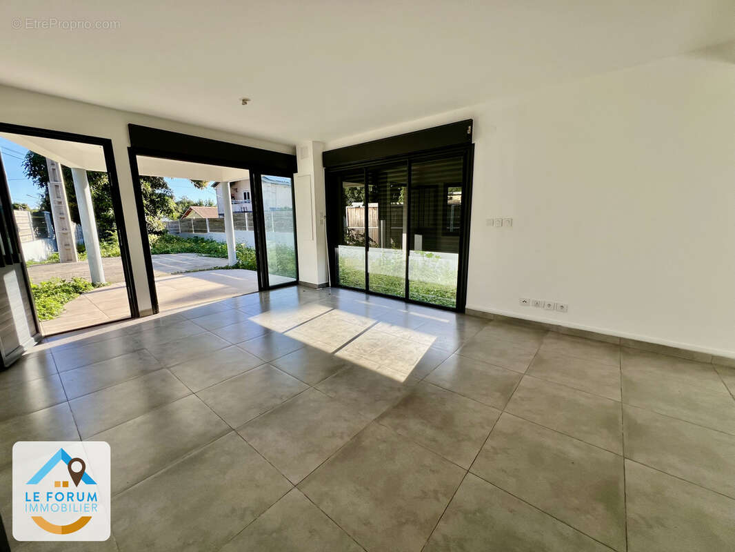 Saint pierre 97410 - villa f4 neuve et fonctionnelle - terrasse - tout à l'égout - terrain piscinable - photo 5
