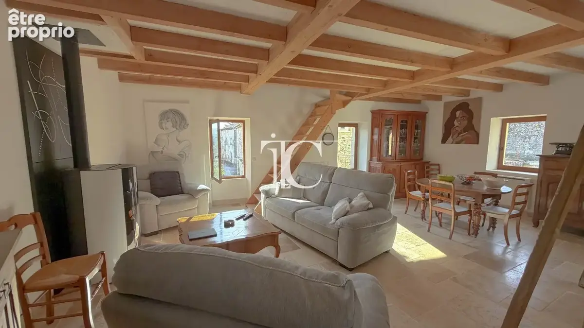 Photo Maison à Saint-Denis au prix de 238 000€