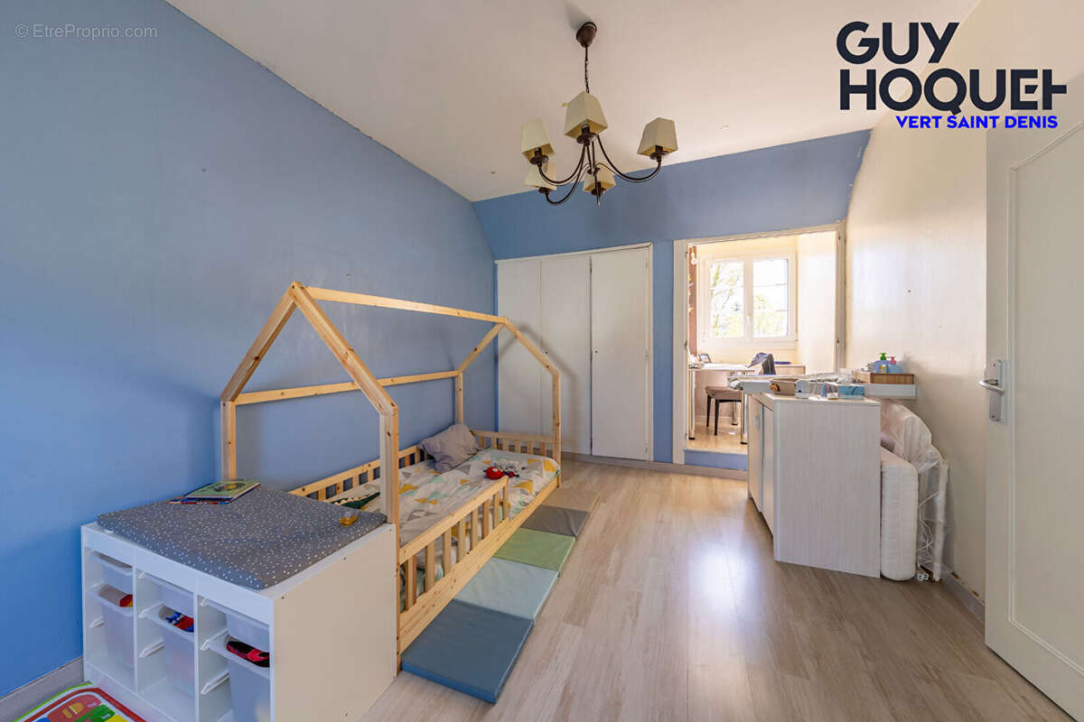 Maison à VERT-SAINT-DENIS