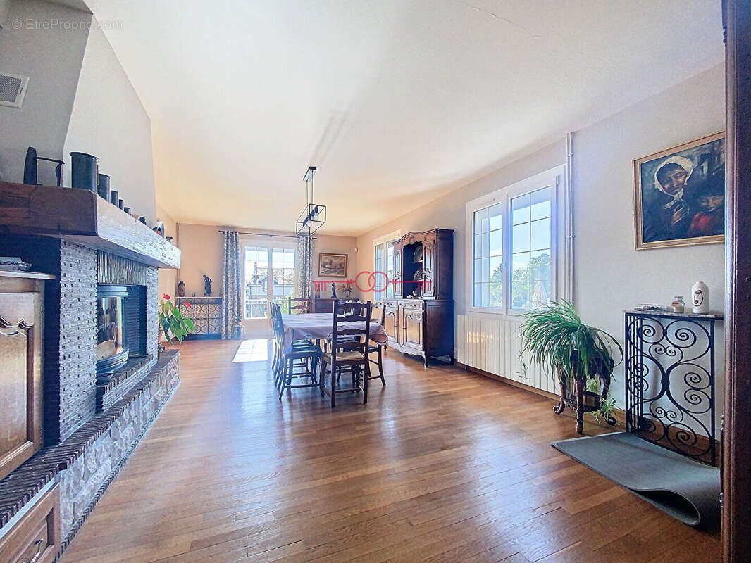 Maison à VILLE-SUR-TOURBE