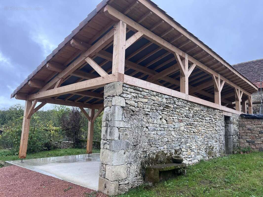 Garage - Maison à FIGEAC