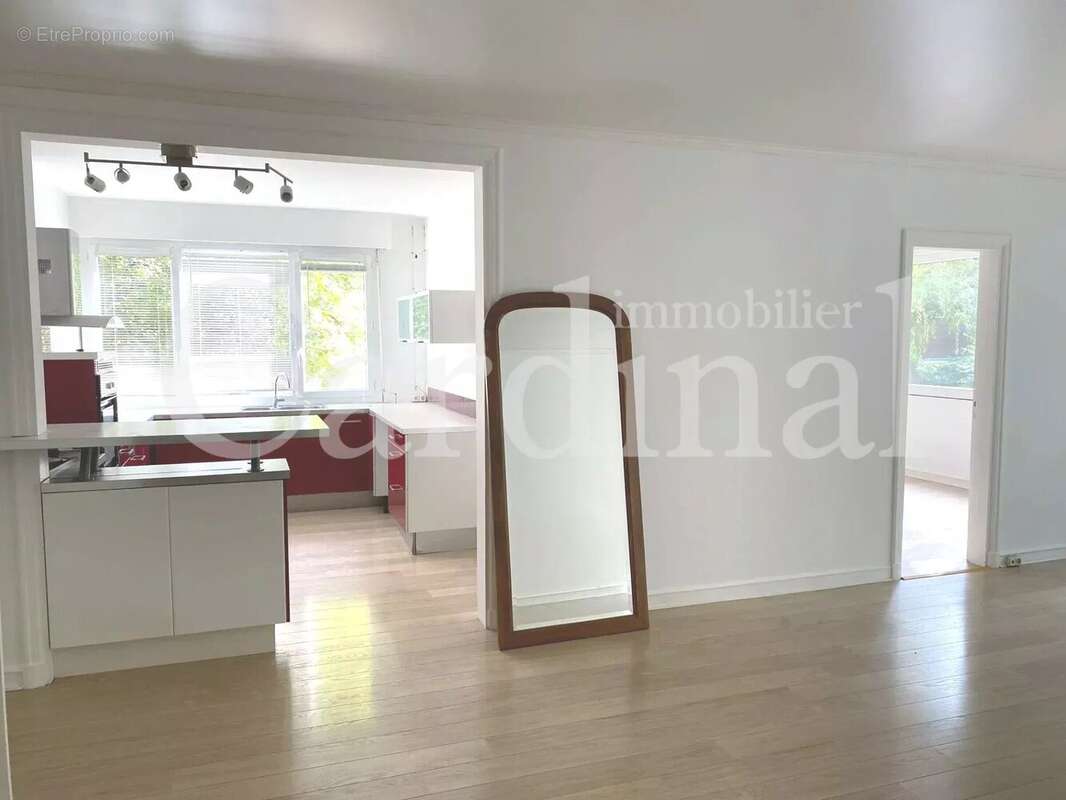 Appartement à NOISY-LE-ROI