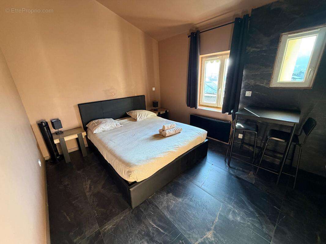 Appartement à LYON-9E