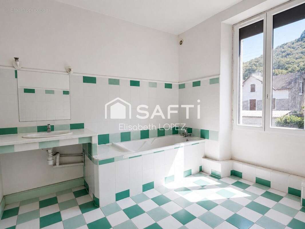 Photo 9 - Maison à VILLEFRANCHE-DE-ROUERGUE