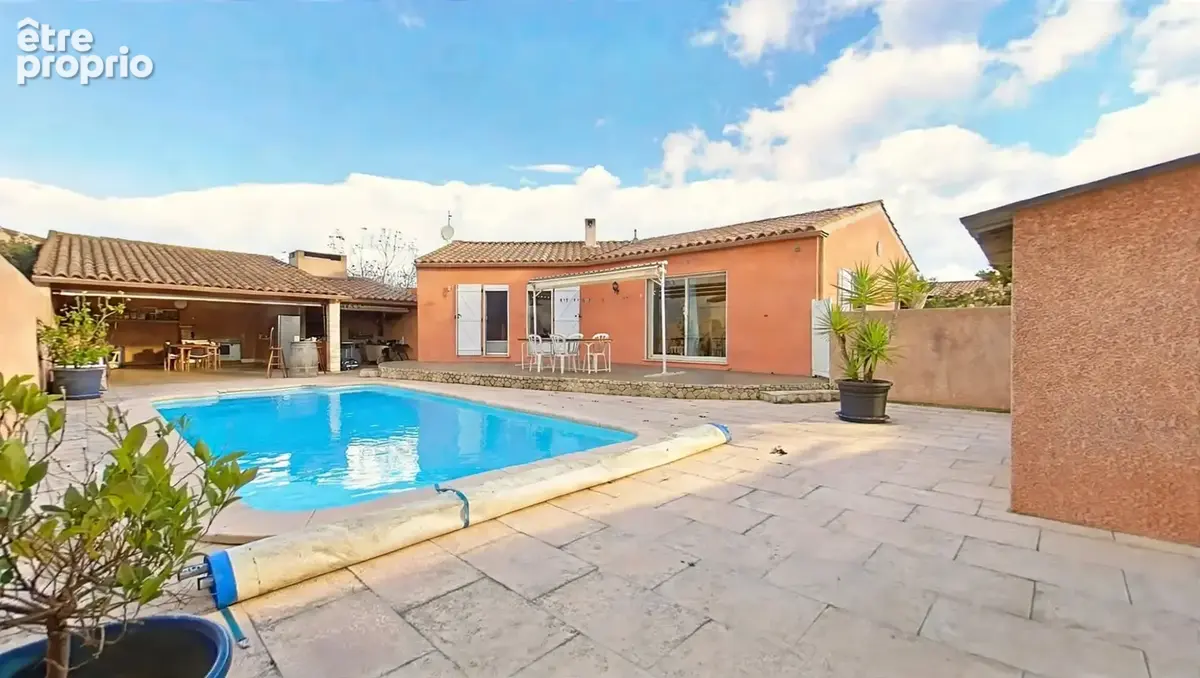 Photo Maison à Saint-Nazaire-D'aude au prix de 327 000€