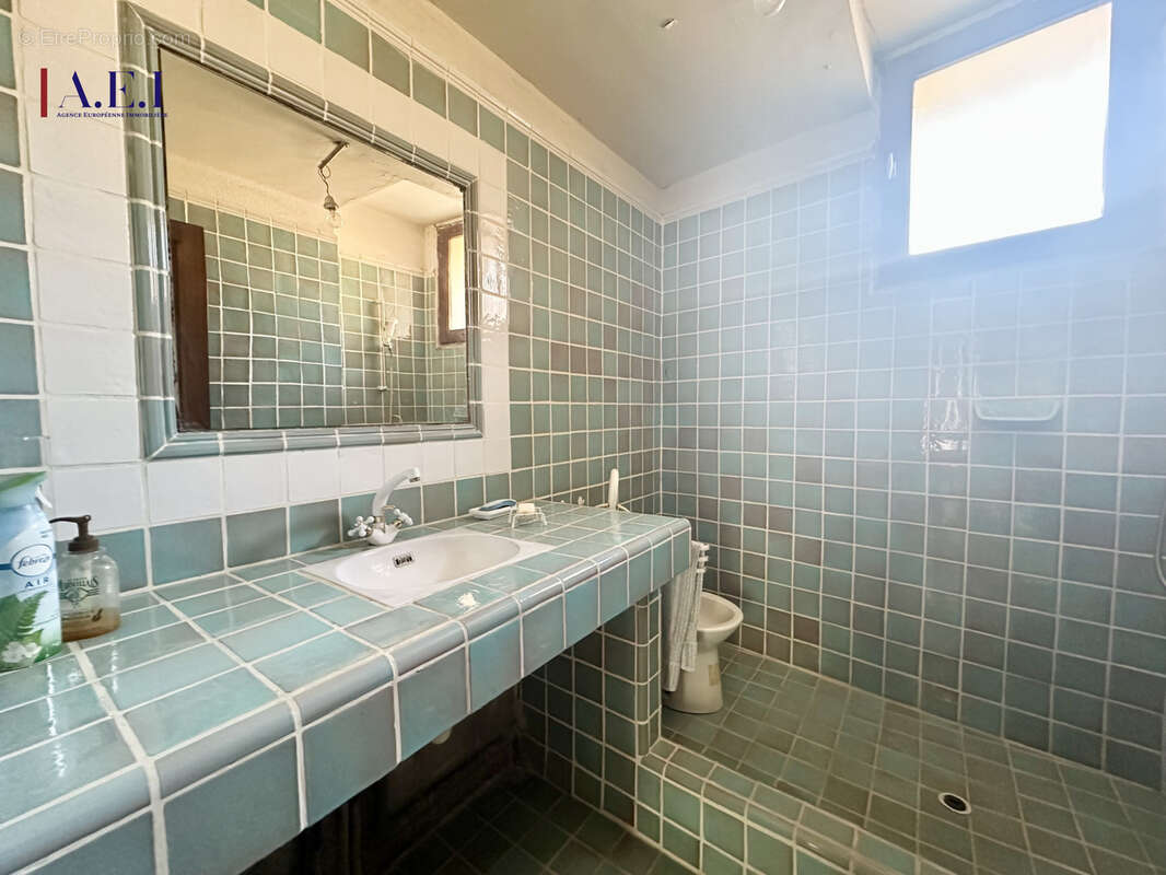 Six Fours les plages - Maison deux logements - photo 17
