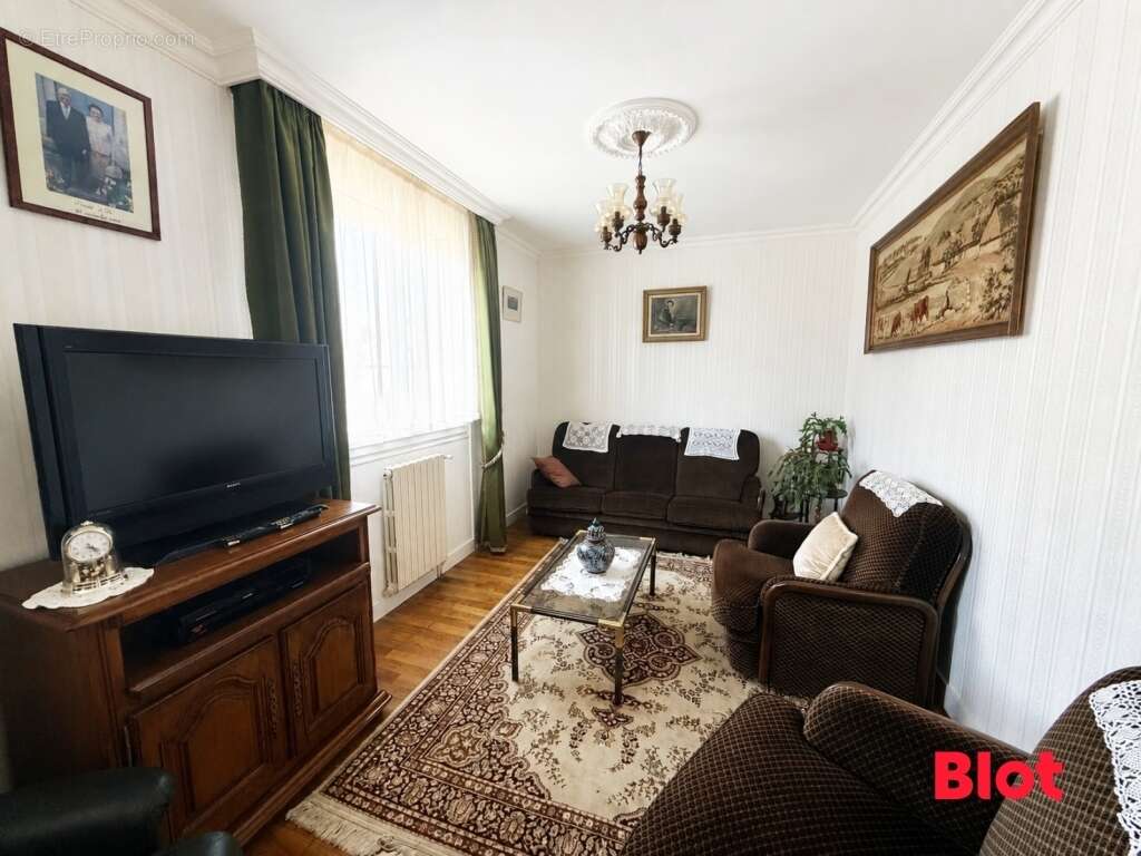 Maison 98 m² à Chateaugiron  - photo 3