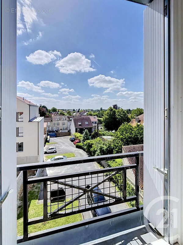 Appartement à BRIE-COMTE-ROBERT