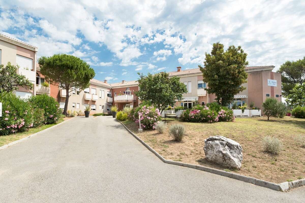 Appartement à ROQUEFORT-LA-BEDOULE