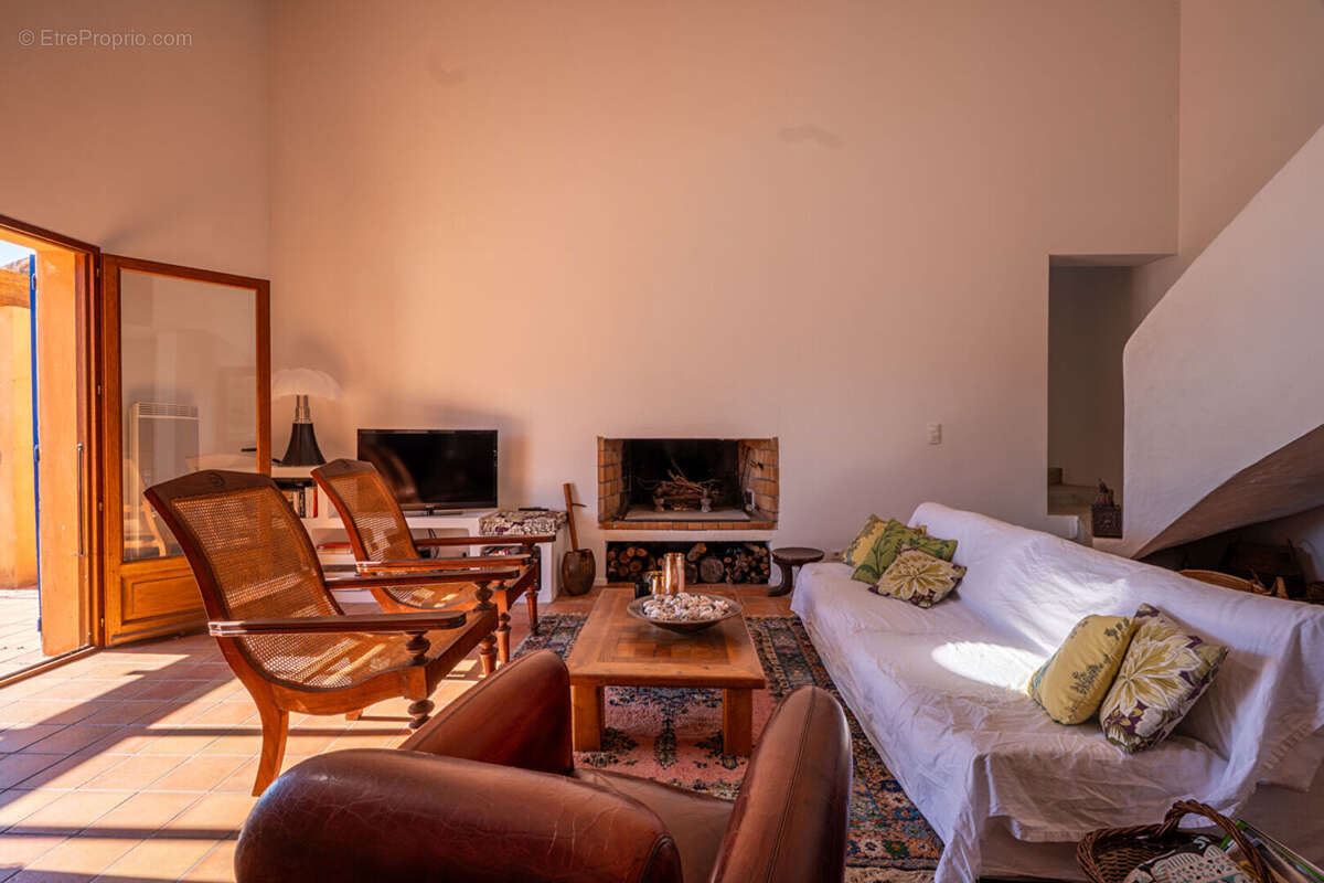 Casa Latina - photo 10
