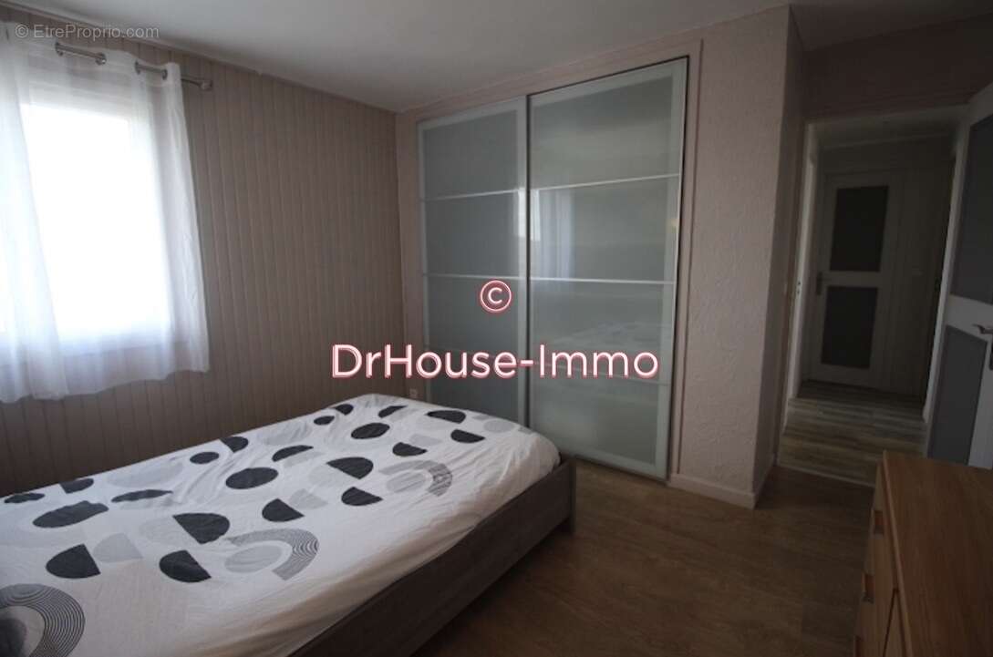 Appartement à LA CROIX-VALMER