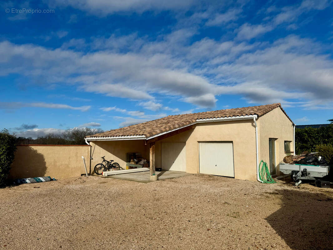 Maison à FONTENILLES