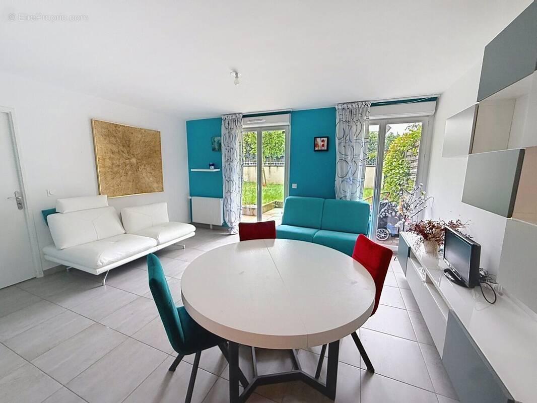 Appartement à LE PLESSIS-TREVISE