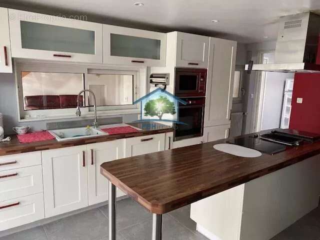 Commerce à FORGES-LES-EAUX