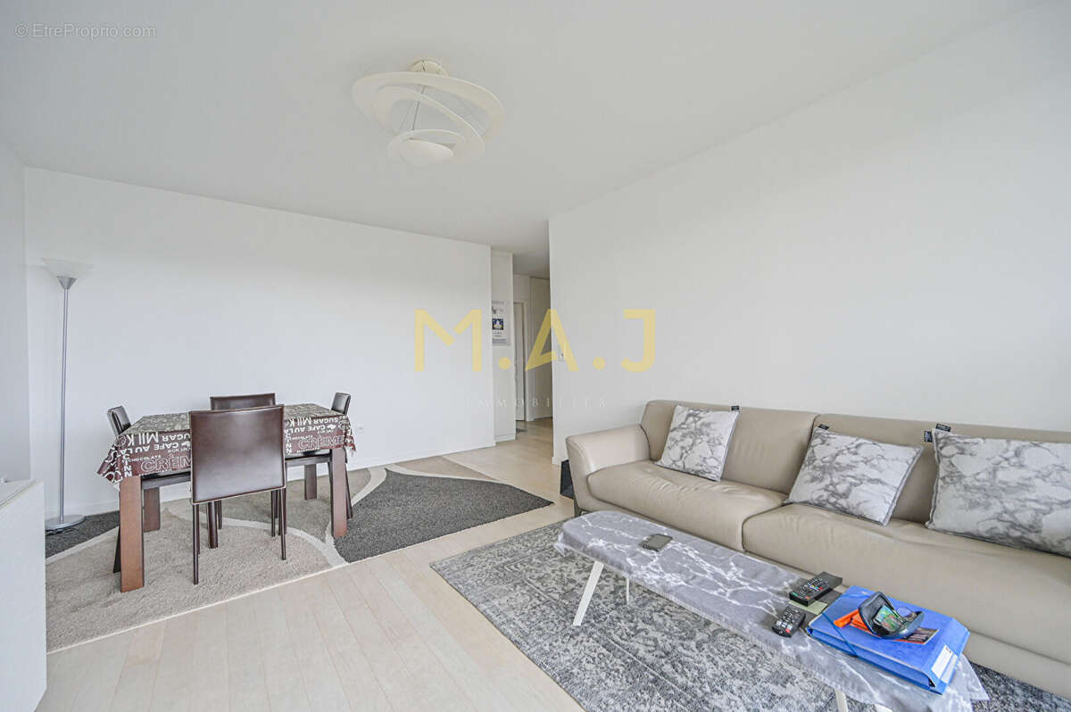 Appartement à LE PERREUX-SUR-MARNE