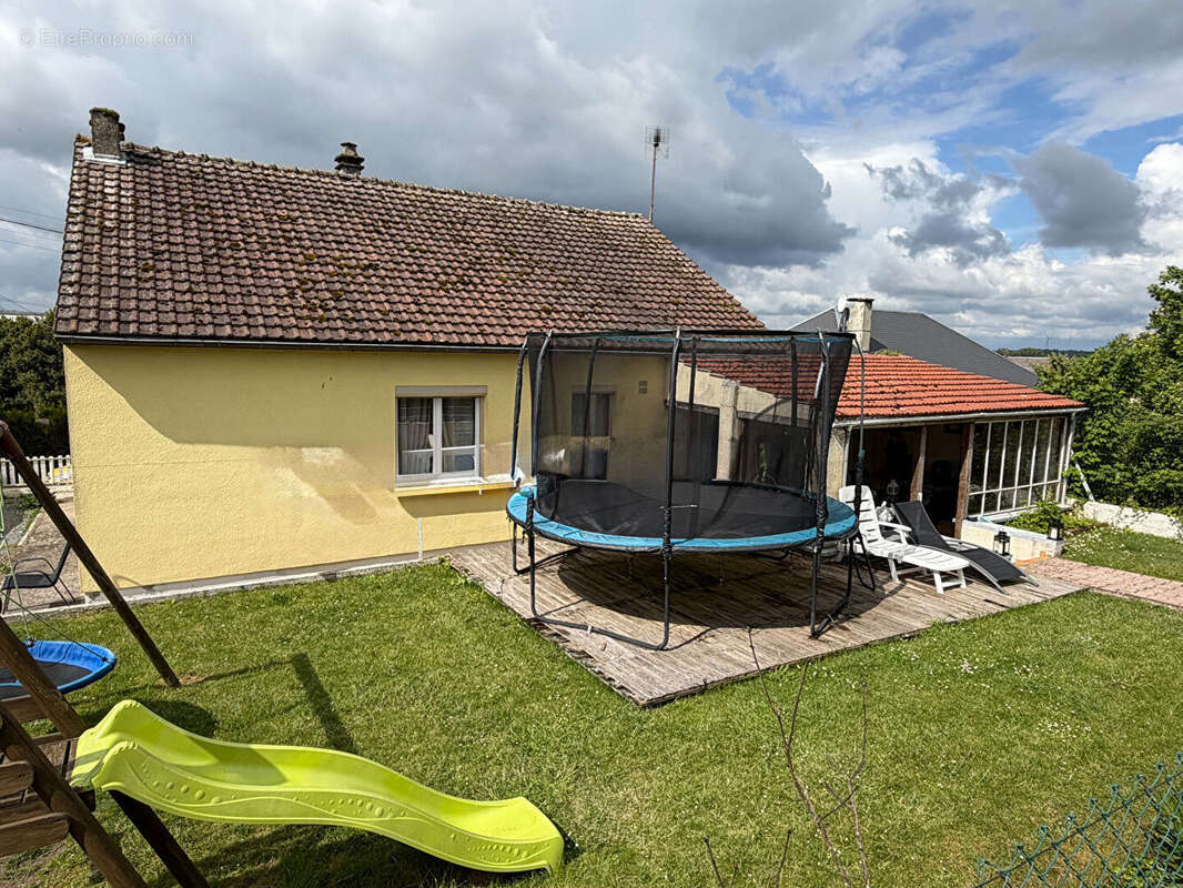 Maison à MARLE