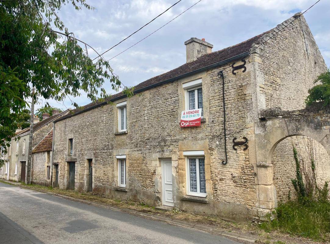 Maison à CONDE-SUR-IFS