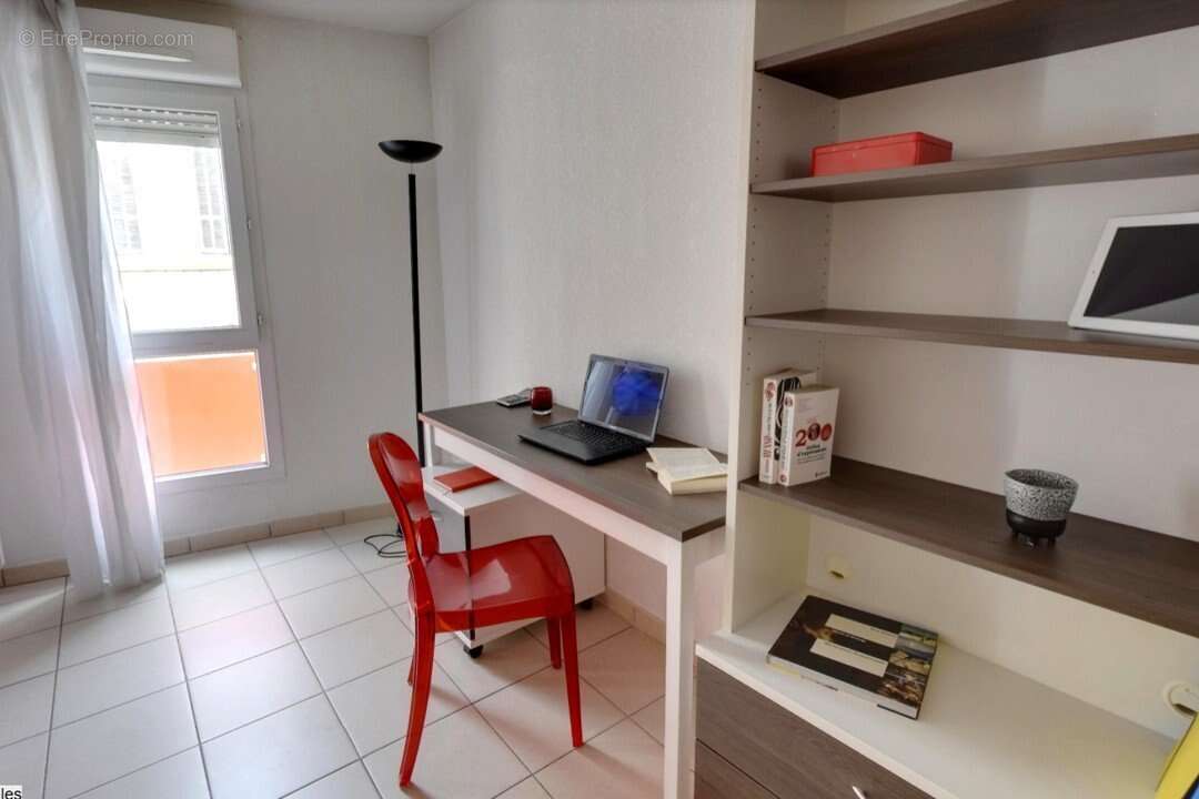 Appartement à MARSEILLE-6E
