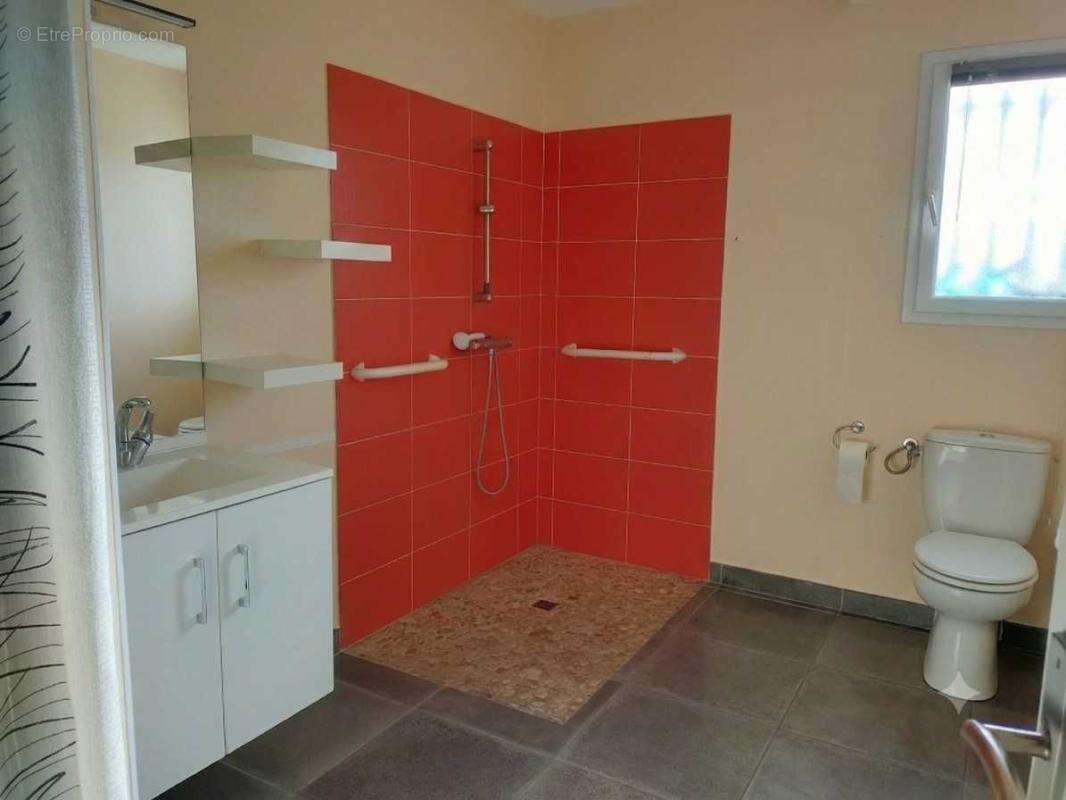 Valros - maison familiale - 6 pièces  ou opportunité activite professionnelle  / ref 15132 - photo 9