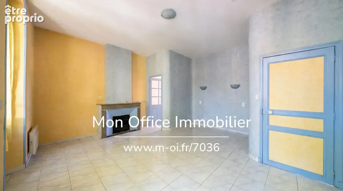Référence : 7036-CDI - Grande maison de ville avec cour intérieure et fort potentiel - photo 11