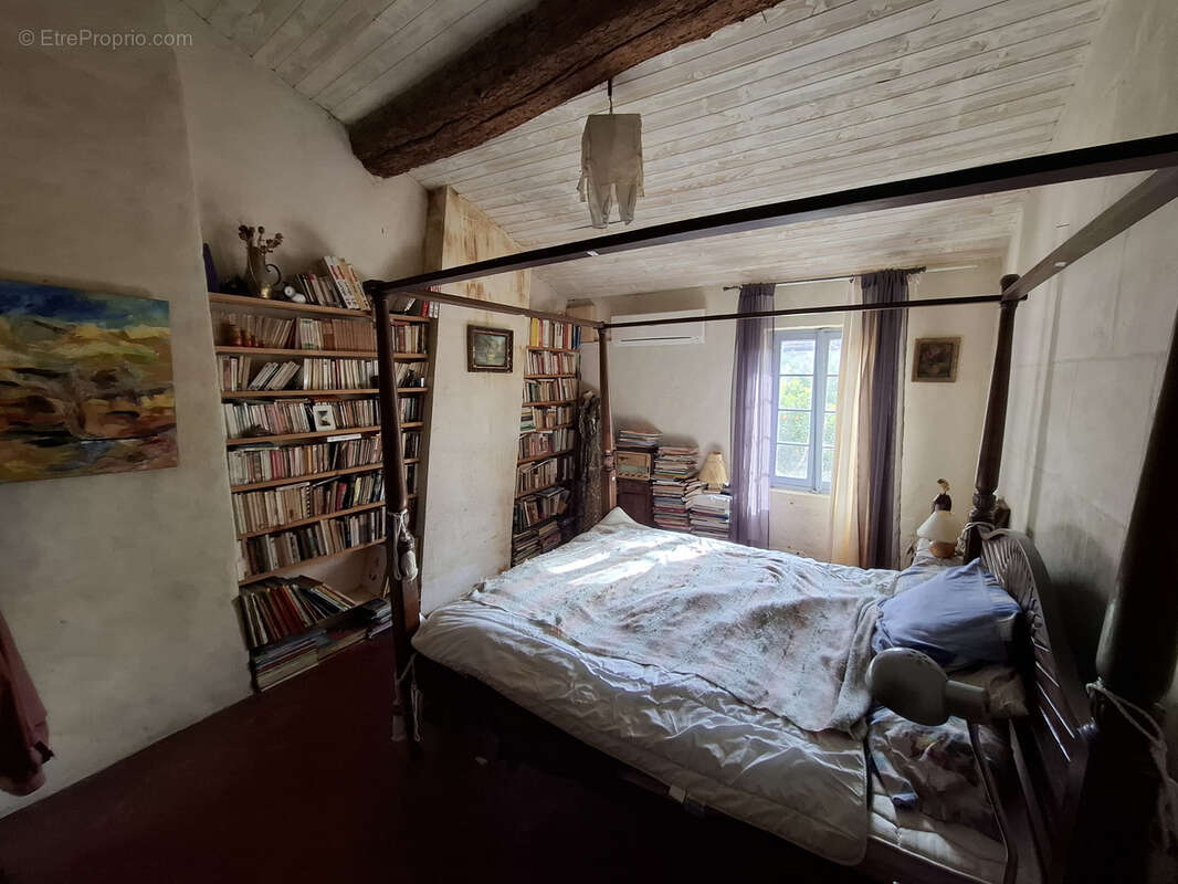 Autre à FONTVIEILLE