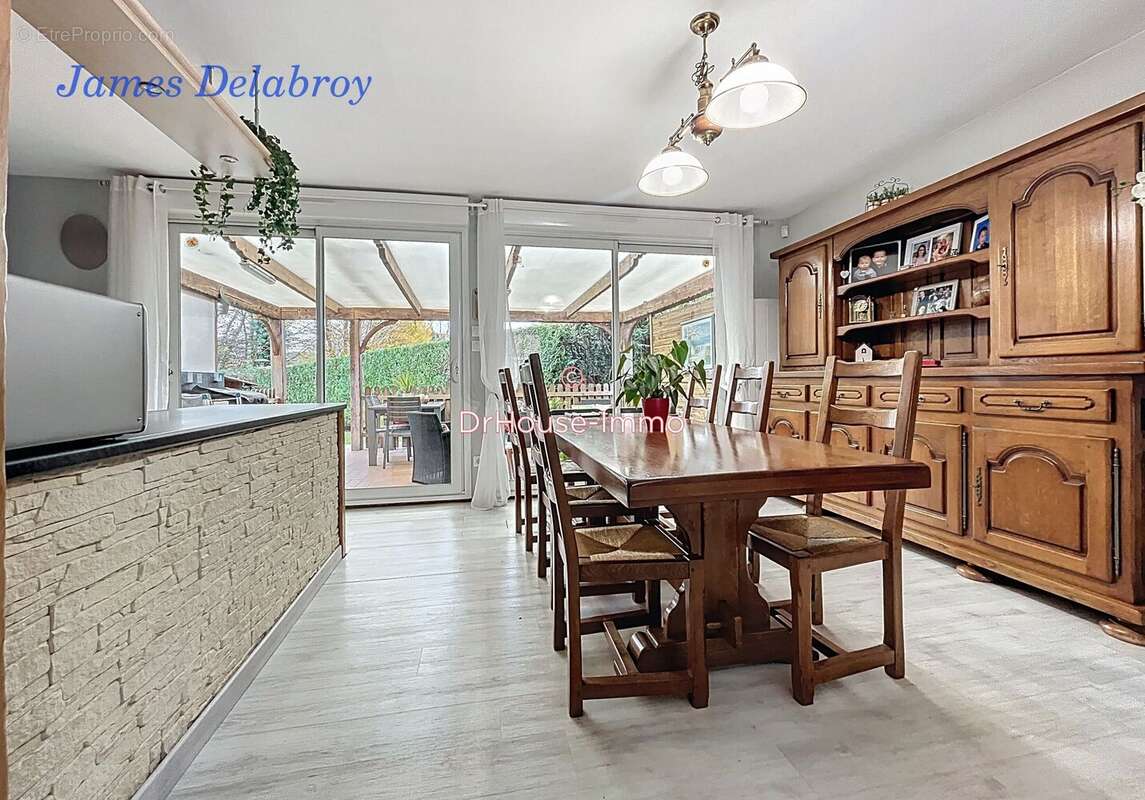 Maison à POIX-DE-PICARDIE