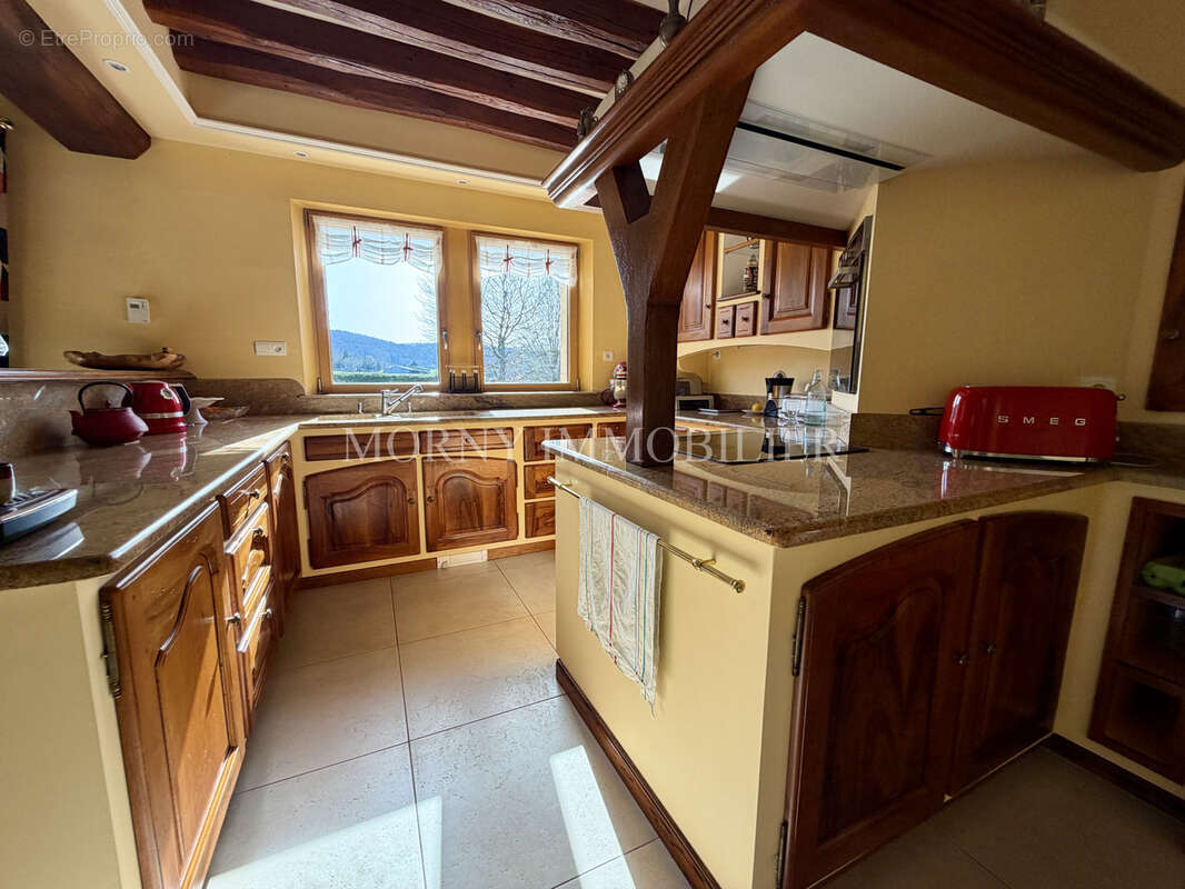 Maison à SAINTE-OPPORTUNE-LA-MARE